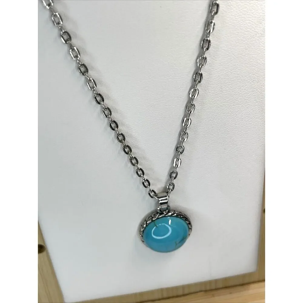 Silver Plated Faux Turquoise Pendant Necklace Stunning Chic Women's Fashion NEW